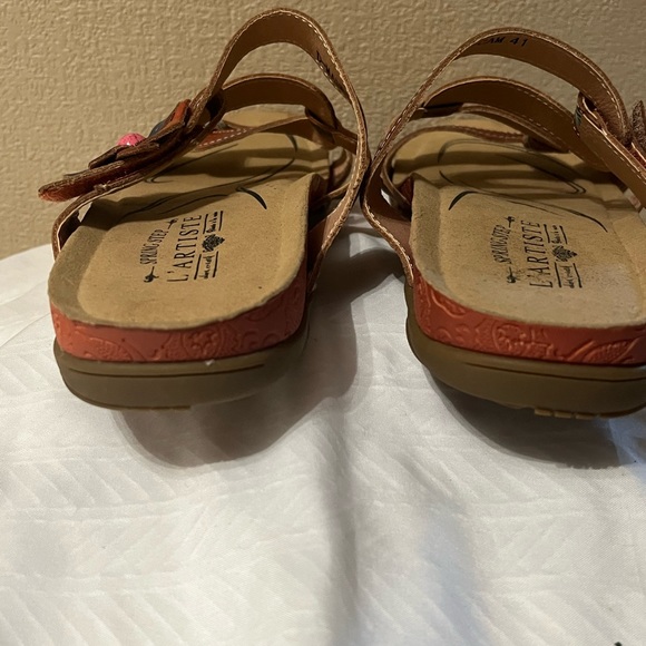 L’Artiste Sandals - Picture 6 of 9